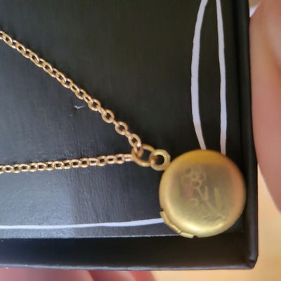 Gold Locket With Photos, Tiny Locket Necklace, Personalised Photo ...