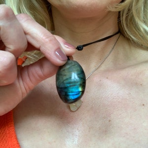 thumbnail image 2 of Natural Labradorite Leaf Shape Pendant – Raw Quartz Crystal Necklace, Adjustable, Healing Stone 2 of 4