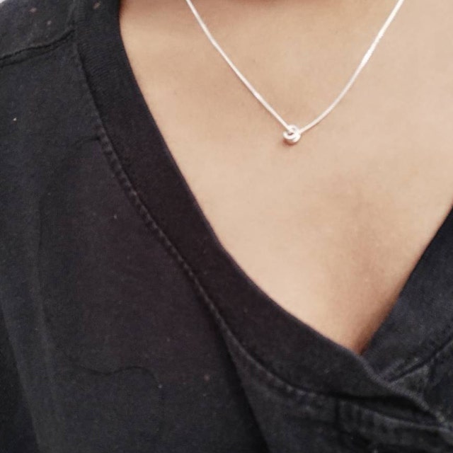 ブレスレット LESS IS MORE silver initial necklace il_1080xN.5506914517_2zka.jpg