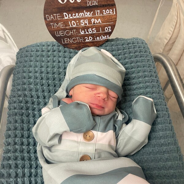 Birth Stats Round Wood Baby Name Sign Wooden Personalized Baby Name ...