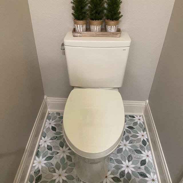 Water Jet Ming Green, Thassos White and Honey Onyx Large Daisy