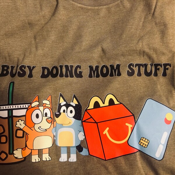 Funny Chicken Mom T-Shirt – Women's Floral Print Short Sleeve Top