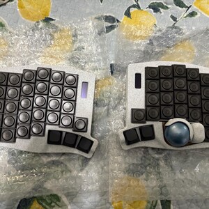 Ready to Use Keyball NEO With a Trackball 61 Keys/ Split Keyboard