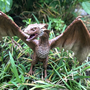 Realistic Baby Dragon Replica Figurine - Cream and Gold with Wings