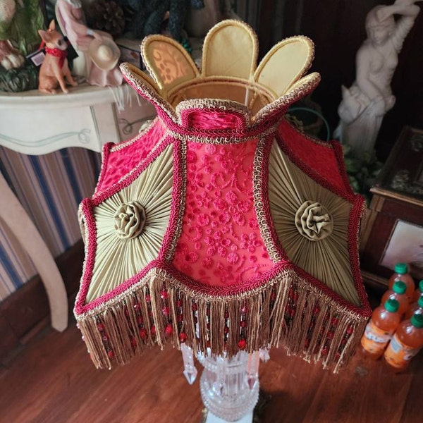 Duchess Ravenscroft’s Garden Shade with Red Bead Details