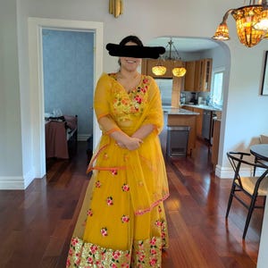 Madhulika lade till en bild av sitt köp