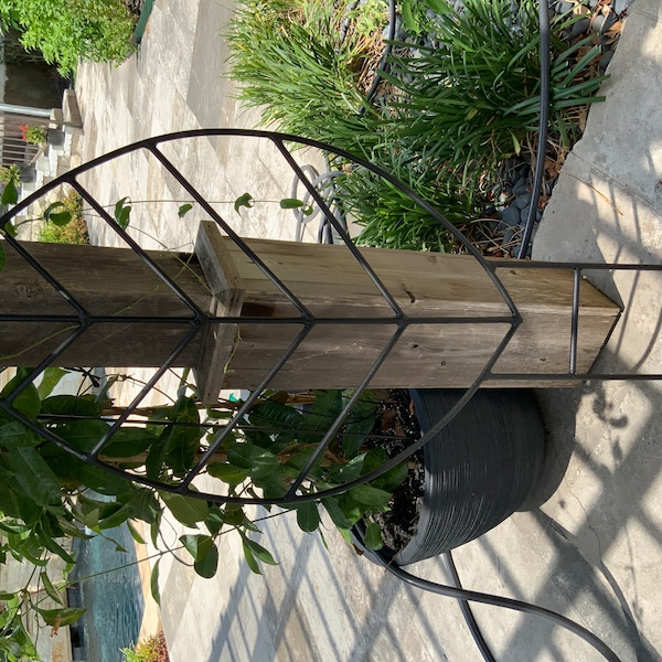 Metal Leaf Shaped Trellis, Handcrafted, Aluminum, Will Not Rust, 34 ...
