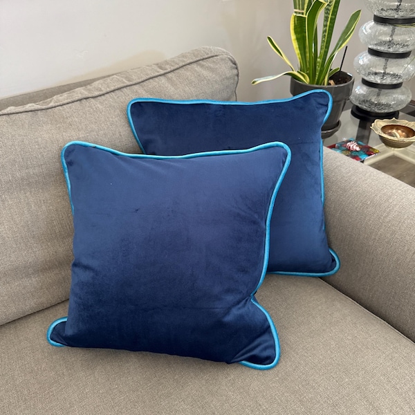 A closer look at Designer Throw Pillow Covers With Piping