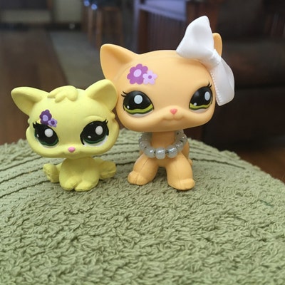 Littlest PetShop OOAK dog corgi world of warcraft custom