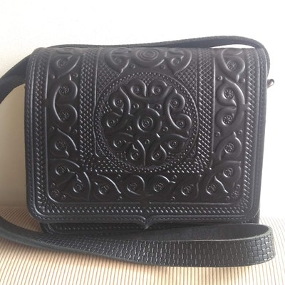 UKRAINIAN Black Leather Shoulder Bag Crossbody Bag Leather - Etsy