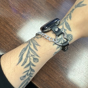 Noemi added a photo of their purchase