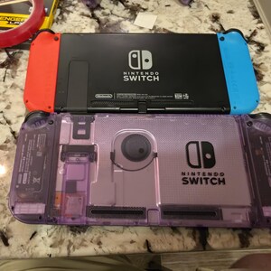 Nintendo Switchのロゴと文字入りビニールステッカー - 複数のカラーを