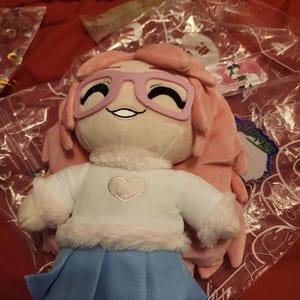Fluffle Puff Human Youtooz Plushie - Etsy Fluffle Puff Human Youtooz Plushie - Etsy