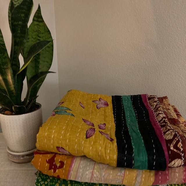 Vintage Kantha Quilts Handmade Old Saree Made Gudari Martinique