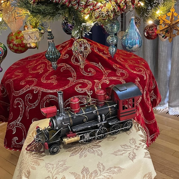 Vintage Red Locomotive Décor – Distressed Iron Train Accent ...