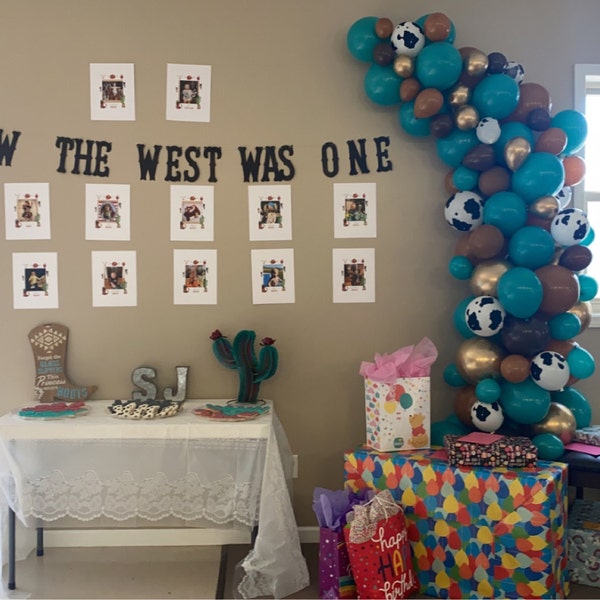 First Rodeo Balloon Garland Kit – Baby Blue & Mocha Cow Print Balloon ...