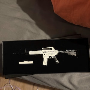 CSGO M4A1-S Printstream M4A1 Red Hod ミニチュア：1/5スケール
