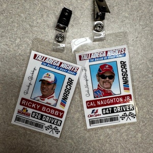 The Office Pam Halpert &amp; Jim Halpert Dunder Mifflin Set of 2 ID Badges ...