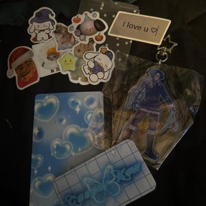 Elle added a photo of their purchase