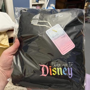 Auvri added a photo of their purchase
