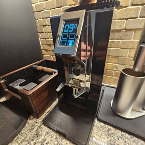 Ho added a photo of their purchase