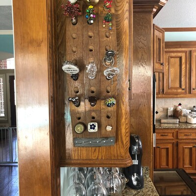 Wine Bottle Wall Mounted Stopper Display Zedan Made From Retired ...
