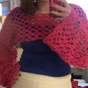 Mirea Grown On Sleeve Shrug Top en Crochet Camel
