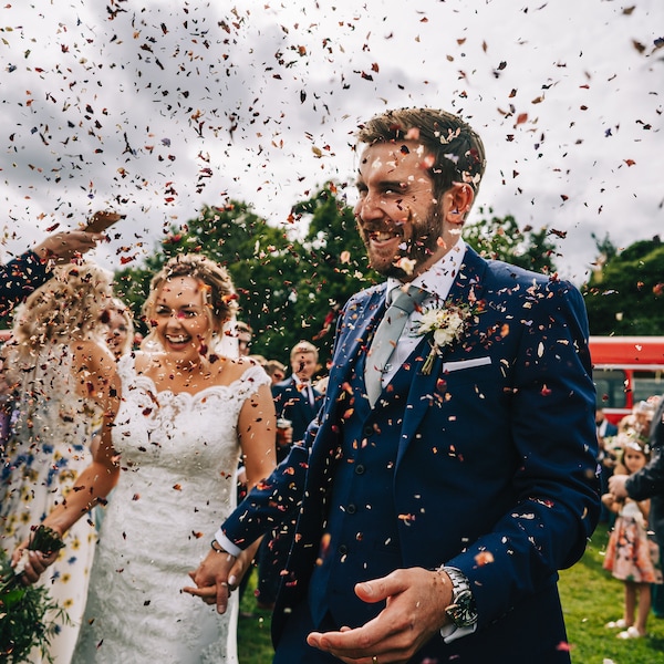 Biodegradable Wedding Confetti | Confetti Petals for Confetti Packets ...