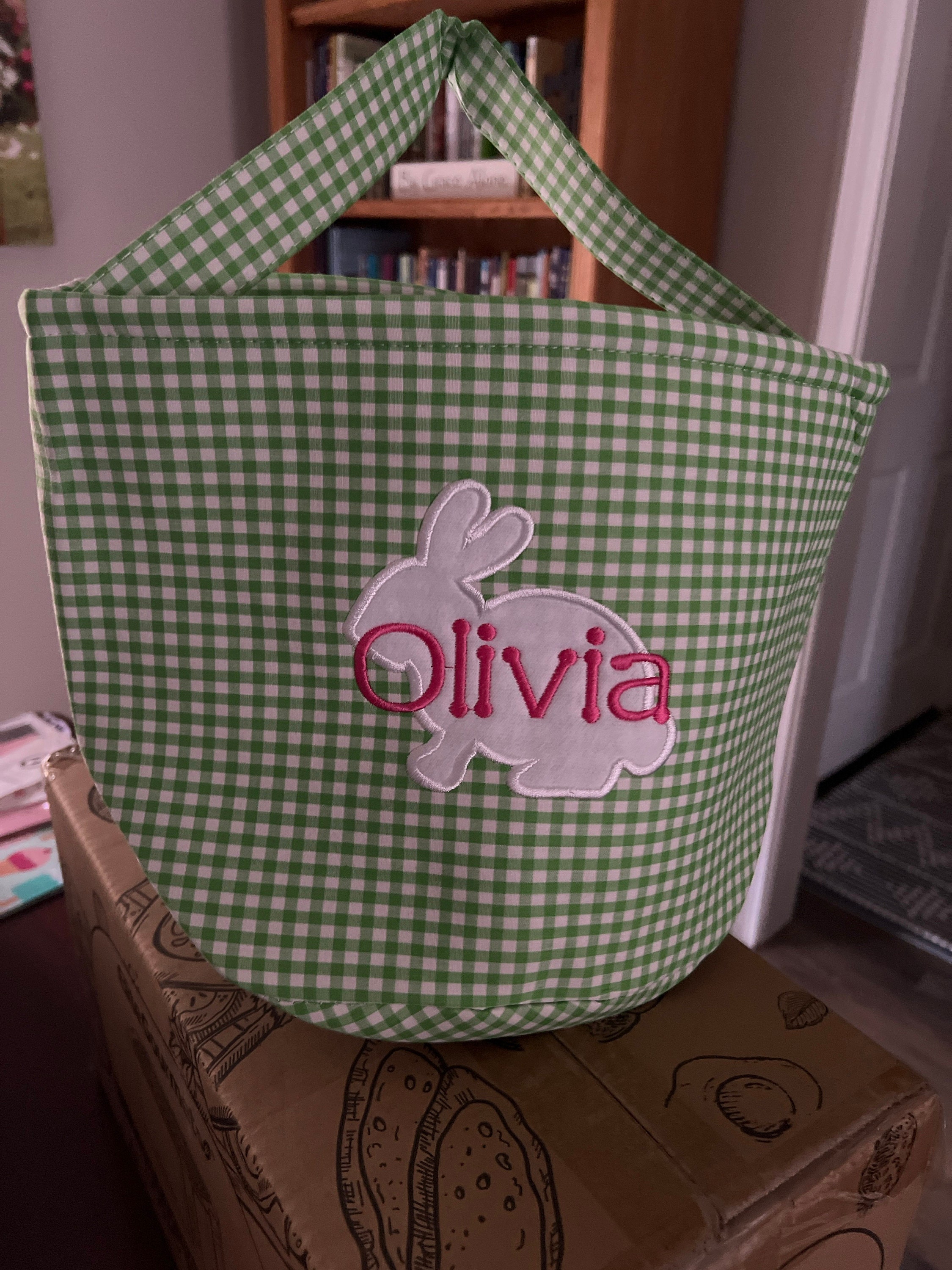 Easter basket, Personalized Easter Basket, monogram easter basket, girls basket, boys basket, girls easter basket, embroidered, Check