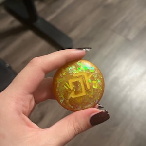 Alice added a photo of their purchase