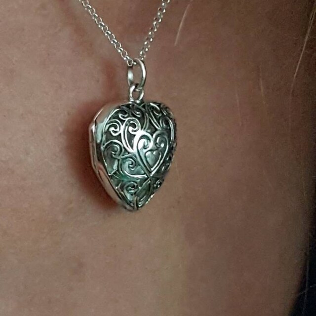 アクセサリー vintage silver925 heart locket pendant 925 Sterling Silver Detailed Heart Locket Keepsake Pendant