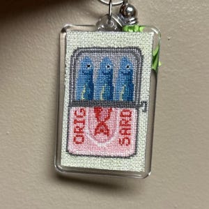 HANNAH added a photo of their purchase