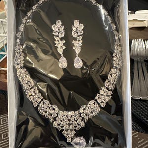 Set di collana e orecchini con strass blu - Ballo di fine anno - Matrimonio - Italia