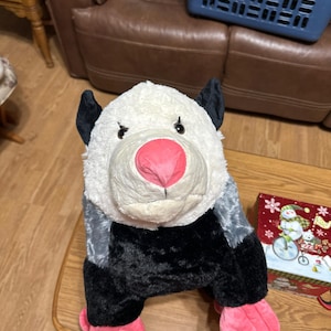 Taylor added a photo of their purchase