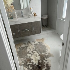Tricolor Cowhide Rug main image 1