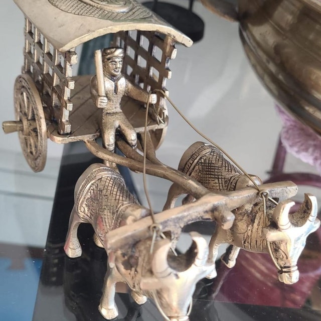Brass Vintage Bullock Cart Showpiece, Home Decor Items Brass Vintage Bullock Cart Showpiece, Home Decor Items