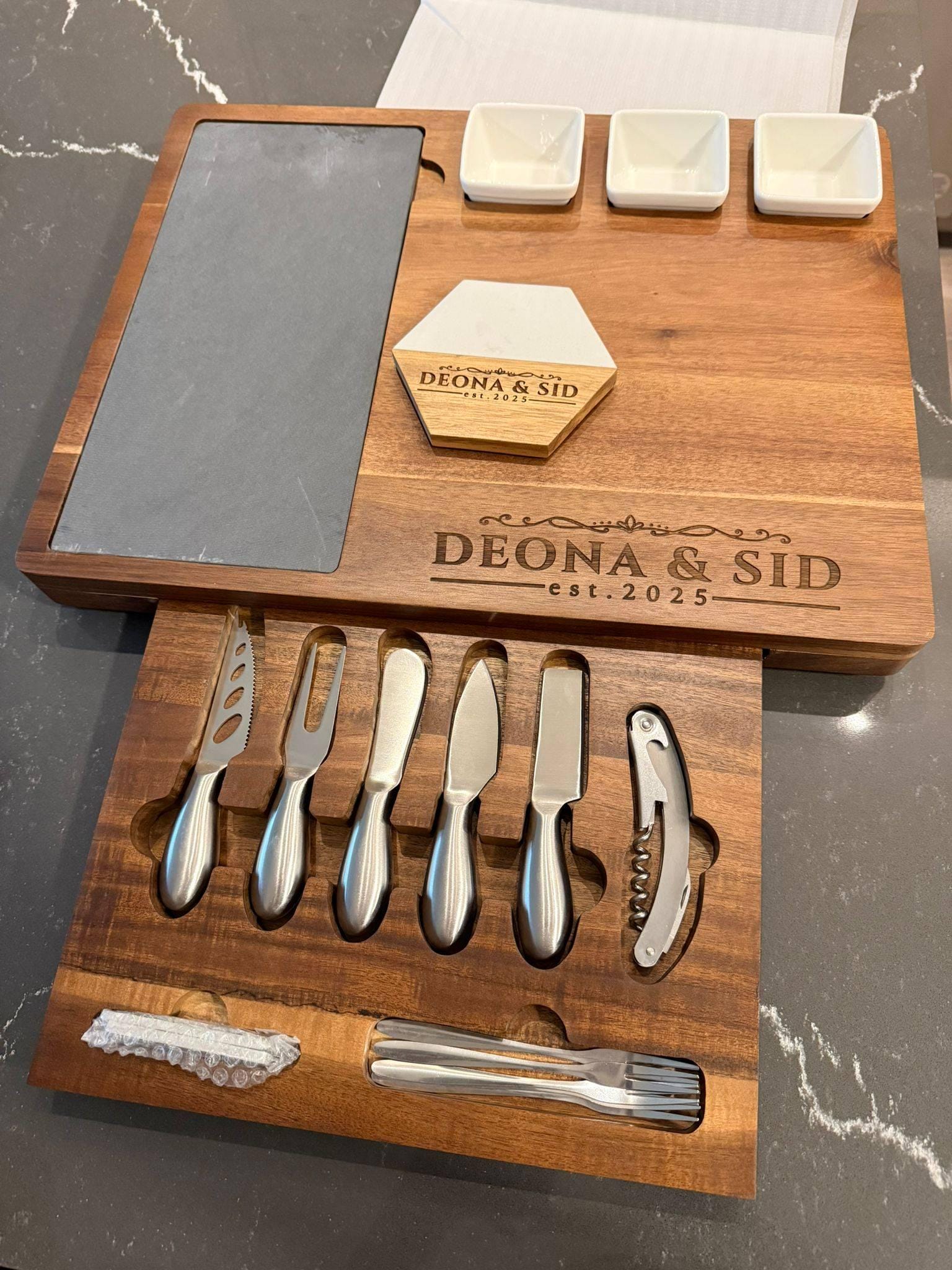 Charcuterie Board Personalized, Wedding Gift for the Couple Unique, Anniversary Gift, Housewarming Gift, Engagement Gifts Mother in Law Gift