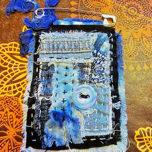 DEANNA added a photo of their purchase