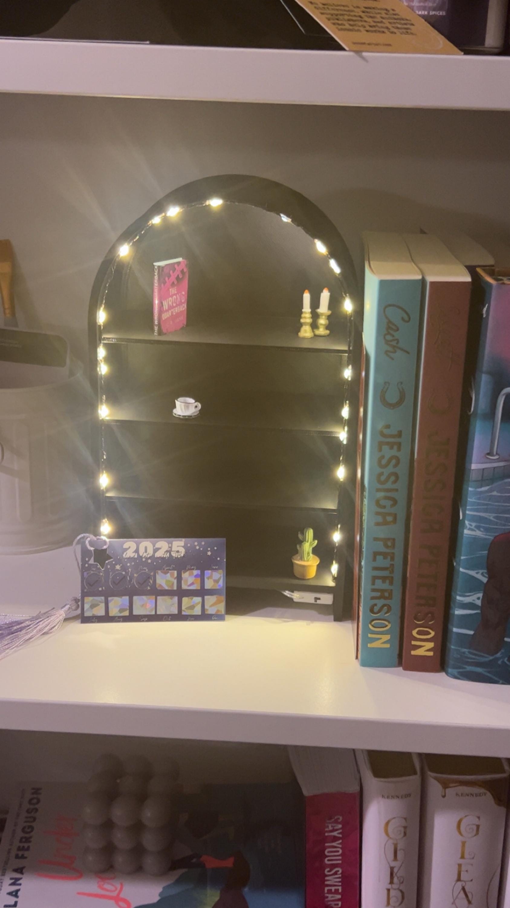 ARCHED BOOKSHELF BOOKEND | Book Swag | Library | Bookish Gift | Reading | 3D Printed | Book Nook | Mini Bookshelf | Mini Stand | Miniverse