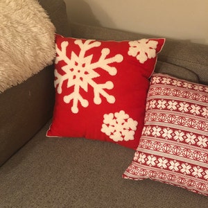 Gray Velvet Silver Snowflake Wreath Pillow, 20x20 with Insert