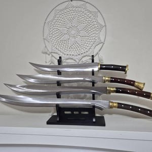 シミターソード/29インチロングブレード手鍛造ソード/台座の板バネ