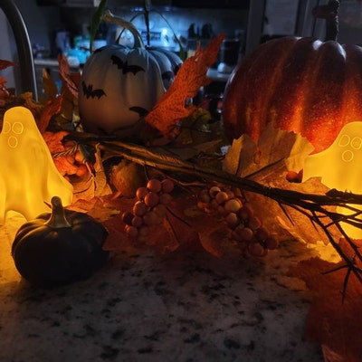 Light up Halloween Ghost Decorations glowing Halloween Ghost Halloween ...