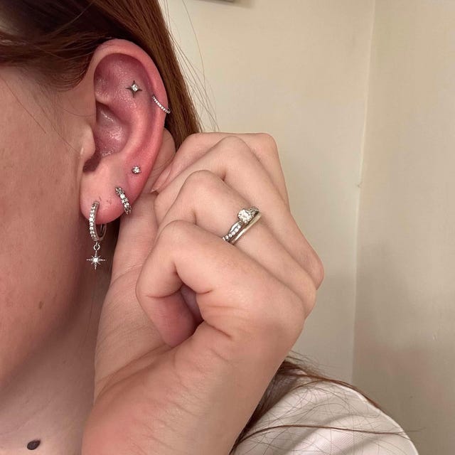 18G マイクロパヴェ スパークリング CZ 華奢なコンク、トラガス