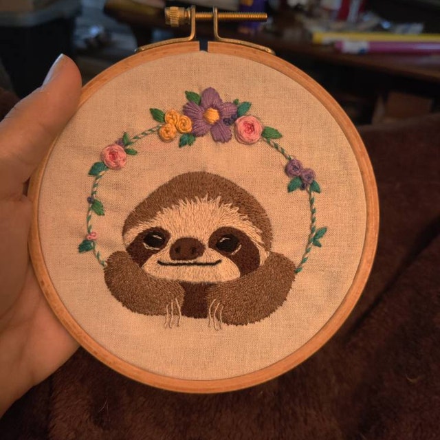 Sloth Easy Embroidery Pattern - Cutesy Crafts