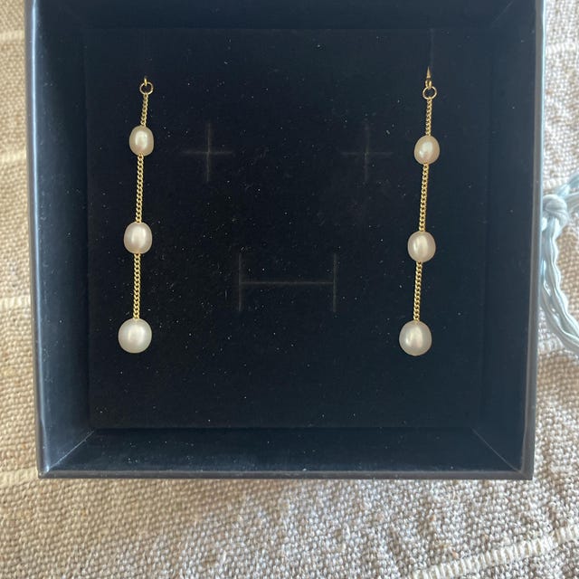 Freshwater Pearl Drop Earrings: 18K Gold Bridal Dangle