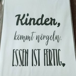 Modernes Bild mit Spruch Familie ist wo die Wäscheberge niemals