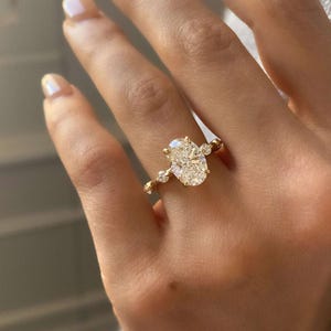 Aaravv added a photo of their purchase