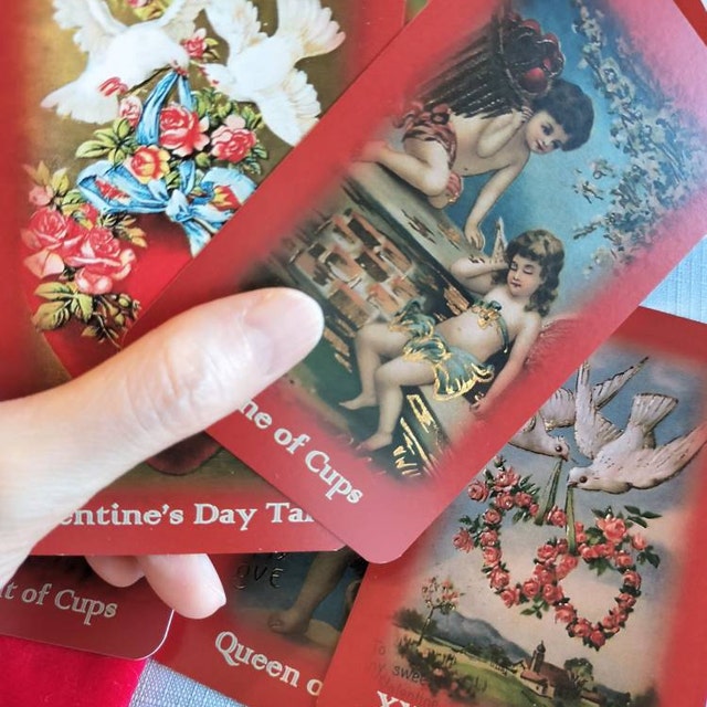 Valentine's Day Tarot Deck. Vintage Love Illustrations - Etsy