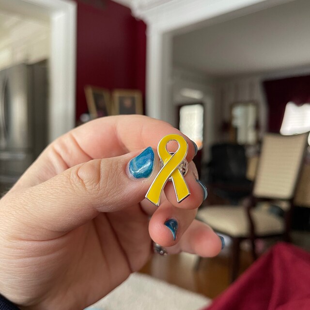 Spilla con nastro per la consapevolezza del cancro, spilla per il cancro al seno, spilla a nastro per la sensibilizzazione sulla salute mentale, per donazioni di beneficenza, regalo per eventi, 1pcs