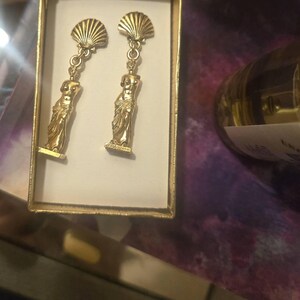 Kristen added a photo of their purchase
